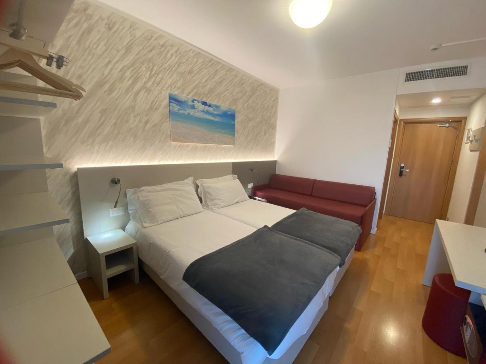 Hotel Angelini Torbole Sul Garda Esterno foto